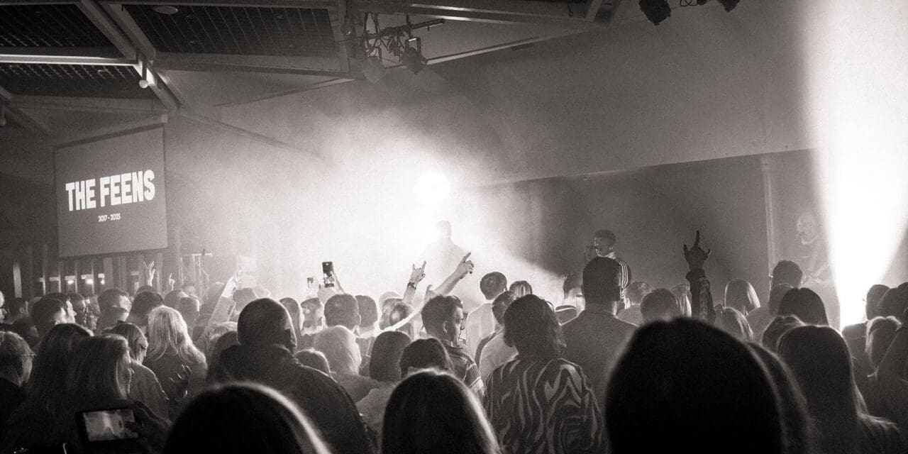 In Pictures: The Feens Final Show + Support