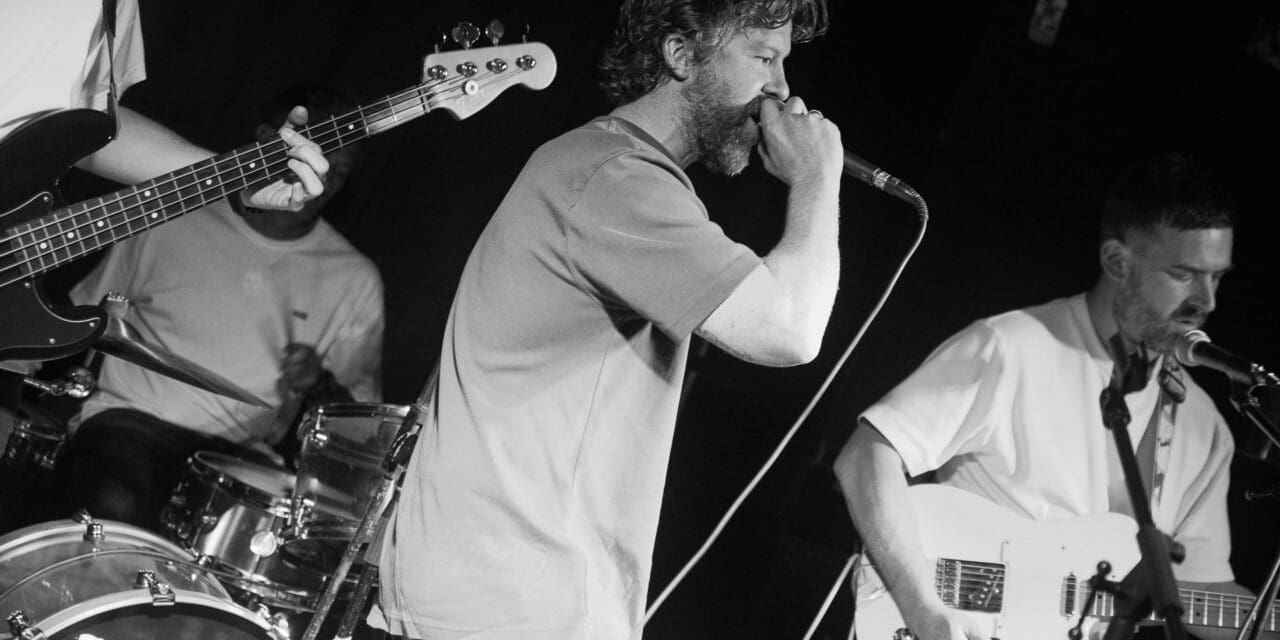 In Pictures: Deep Sea Daggers, Velvet Tuxedo, Mac Turner and Dan Solan at the Cask