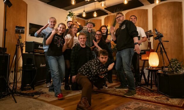 Episode 11 – Nancy & Paul Tilley, Sleuth Gang, Caitlin Painter, Phil Hooley