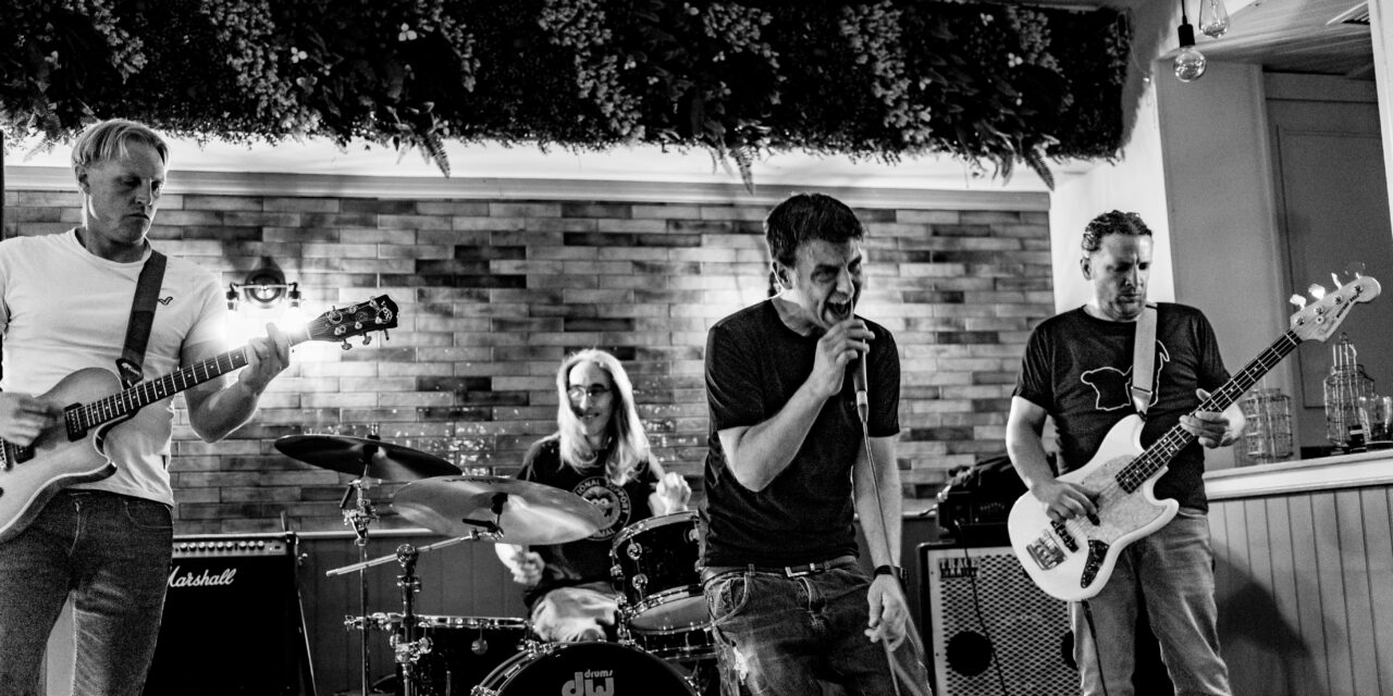 Soop + Jack Robertson + Nils Arnold at Crescent Lounge